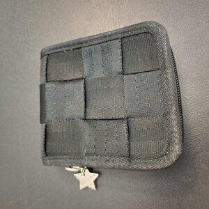 Harvey's Half Zip Wallet